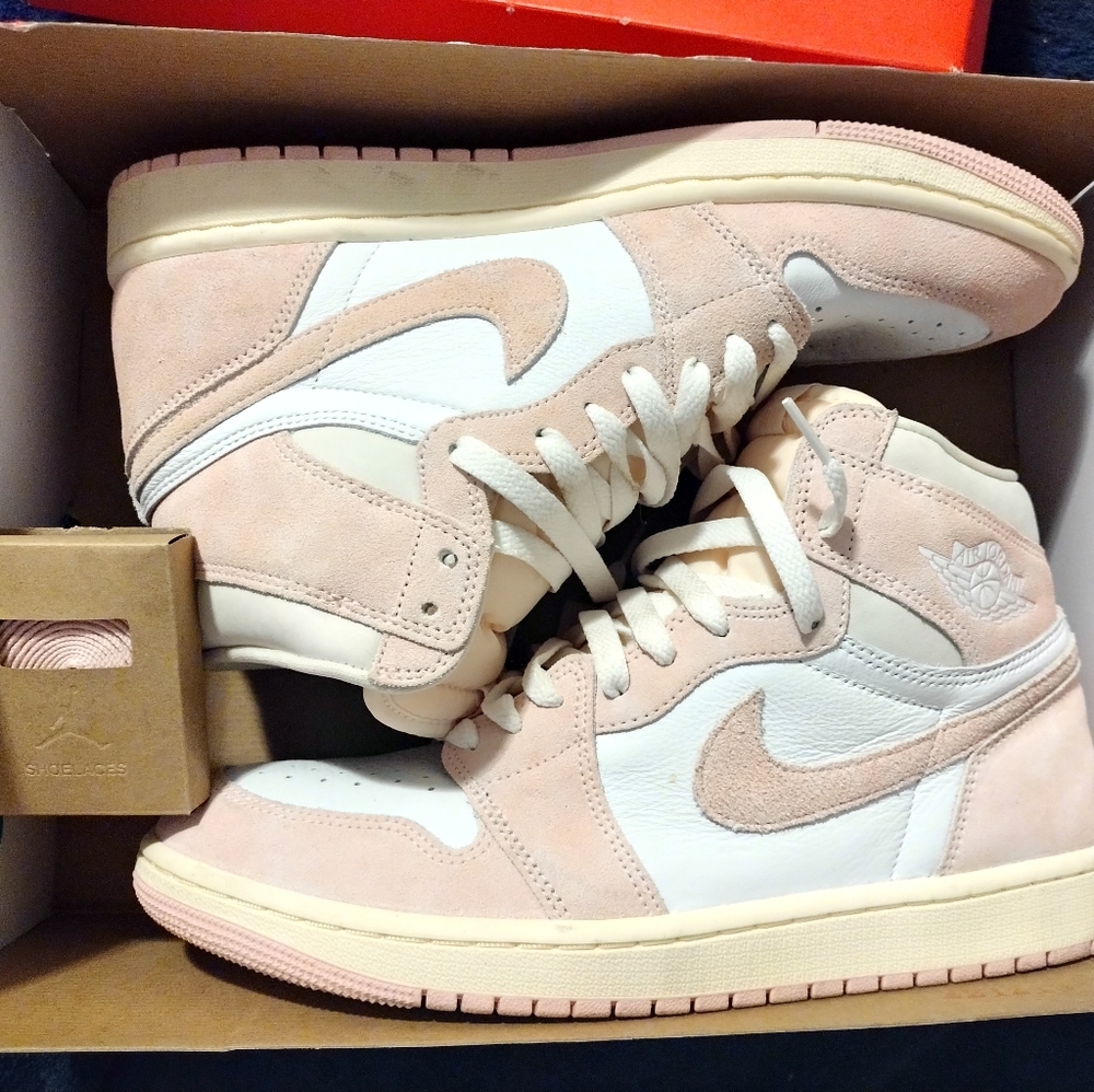 Air Jordan 1 Retro Hi OG